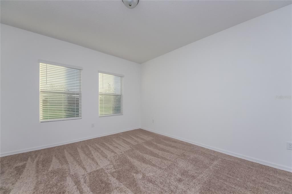 En Renta: $1,945 (4 camas, 2 baños, 1992 Pies cuadrados)