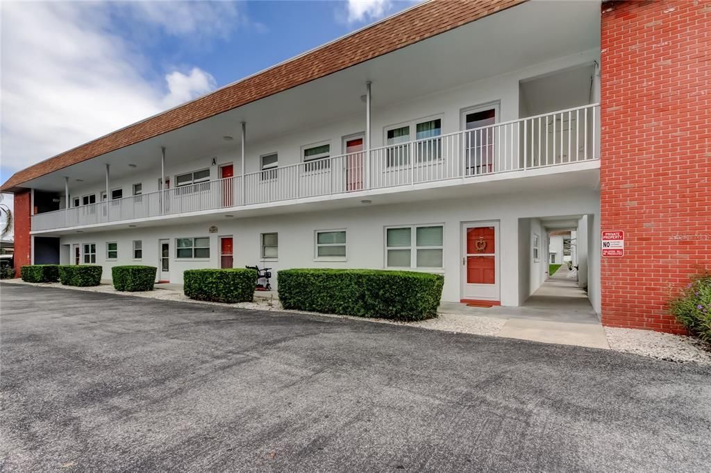 Recently Sold: $135,000 (2 beds, 2 baths, 1030 Square Feet)