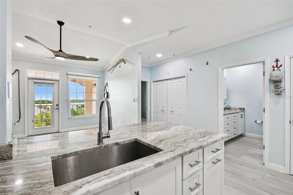 Activo con contrato: $2,300 (1 camas, 1 baños, 654 Pies cuadrados)