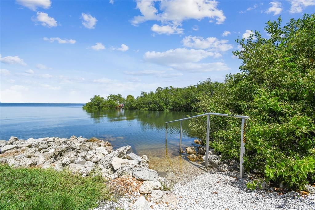 Activo con contrato: $2,300 (1 camas, 1 baños, 654 Pies cuadrados)