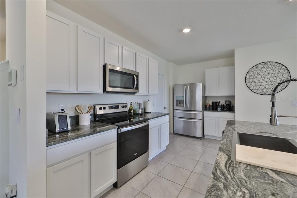 Active With Contract: $2,725 (4 beds, 2 baths, 2260 Square Feet)