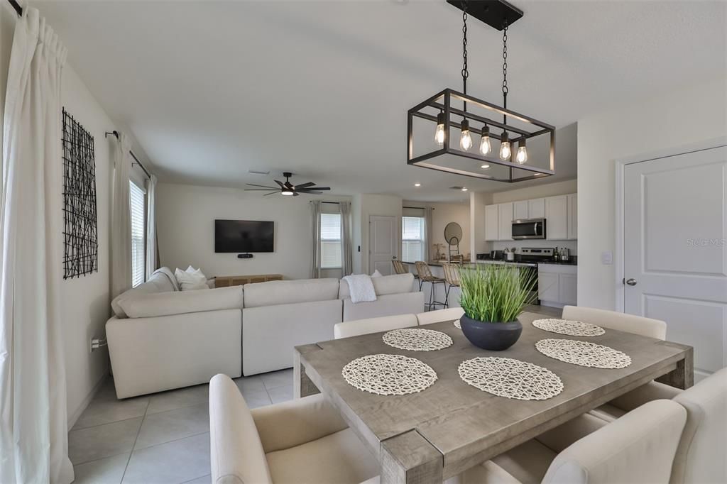 Active With Contract: $2,725 (4 beds, 2 baths, 2260 Square Feet)