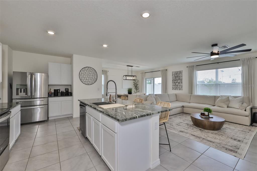 Active With Contract: $2,725 (4 beds, 2 baths, 2260 Square Feet)