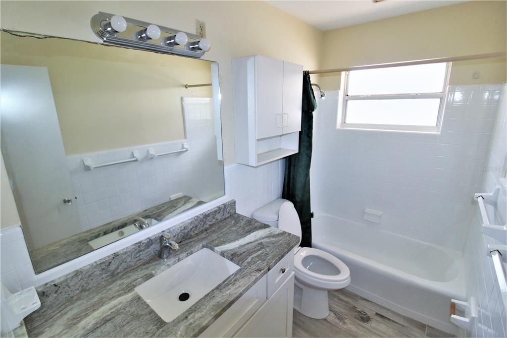 For Rent: $2,175 (3 beds, 2 baths, 1392 Square Feet)