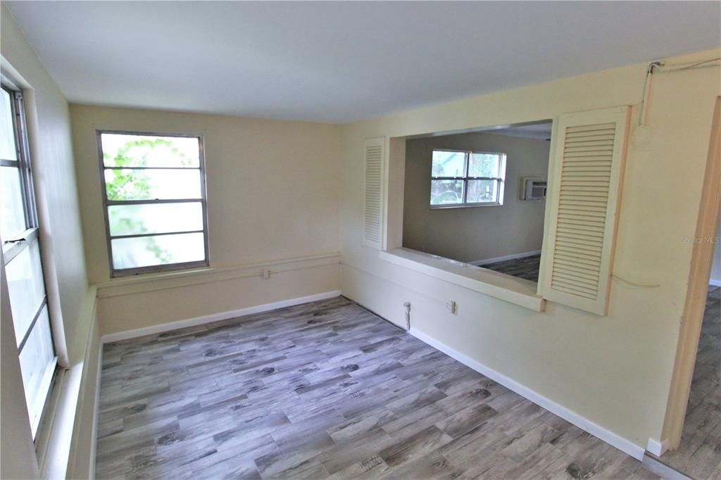 For Rent: $2,175 (3 beds, 2 baths, 1392 Square Feet)