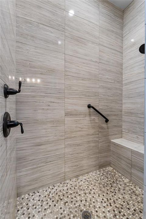 Activo con contrato: $559,000 (1 camas, 1 baños, 1283 Pies cuadrados)