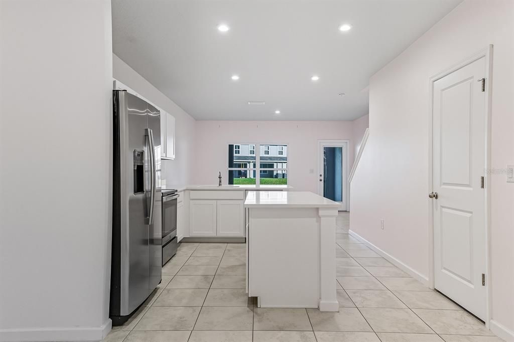 For Sale: $240,000 (3 beds, 2 baths, 1442 Square Feet)