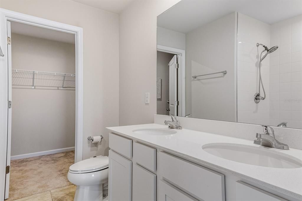 For Sale: $240,000 (3 beds, 2 baths, 1442 Square Feet)