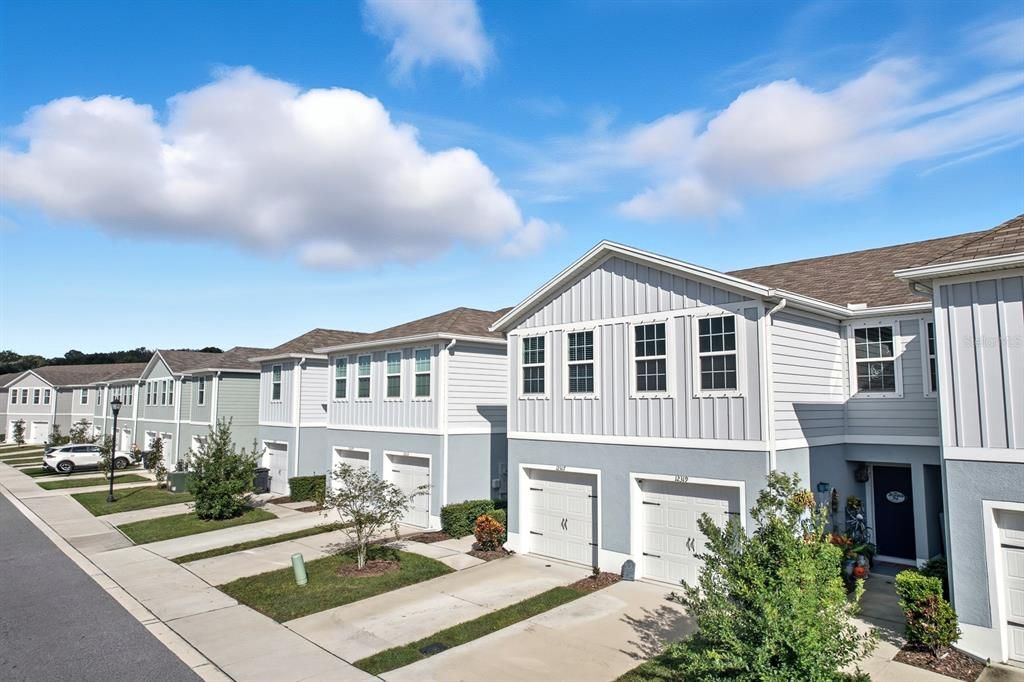 For Sale: $240,000 (3 beds, 2 baths, 1442 Square Feet)