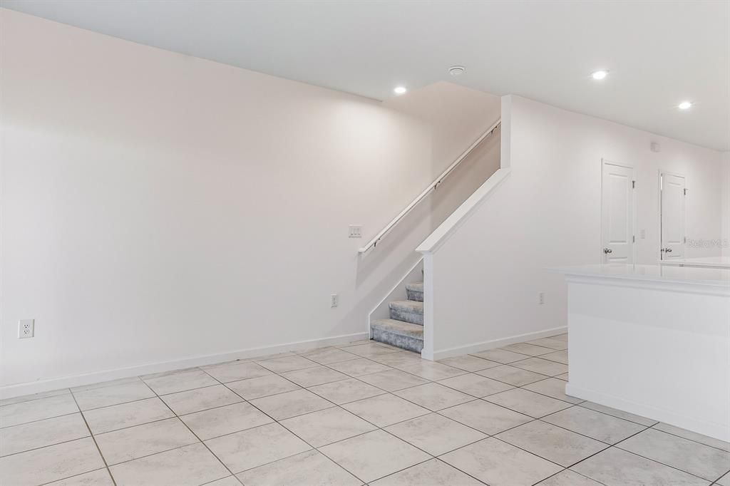 For Sale: $240,000 (3 beds, 2 baths, 1442 Square Feet)