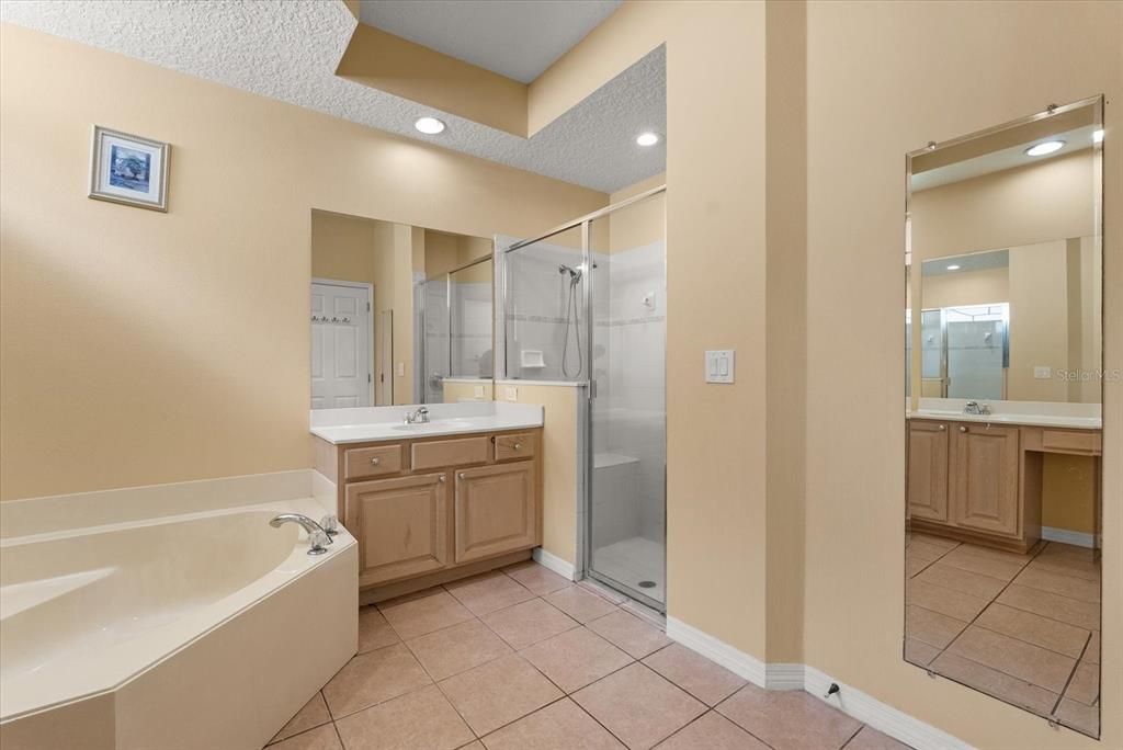 На продажу: $620,000 (4 спален, 3 ванн, 2338 Квадратных фут)