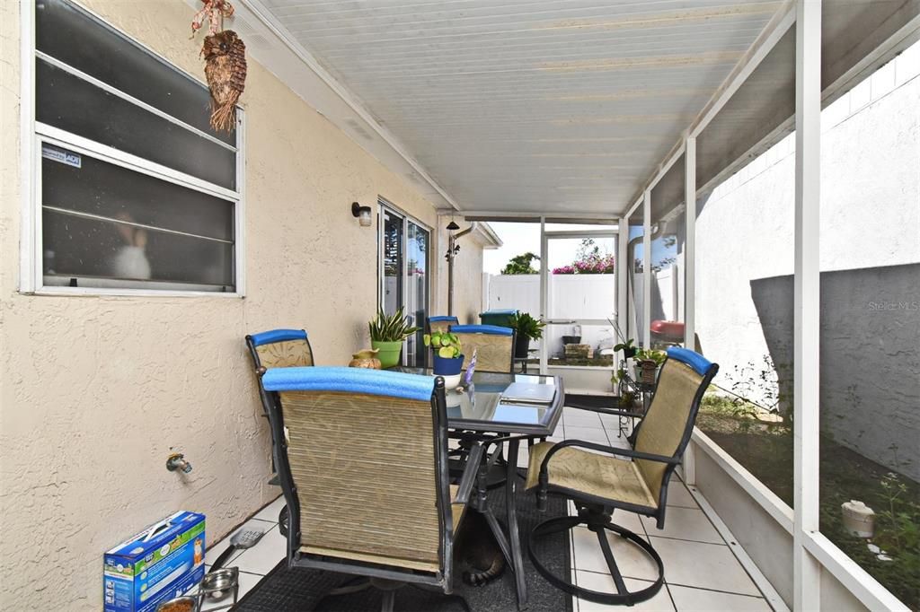For Sale: $285,990 (3 beds, 2 baths, 1091 Square Feet)