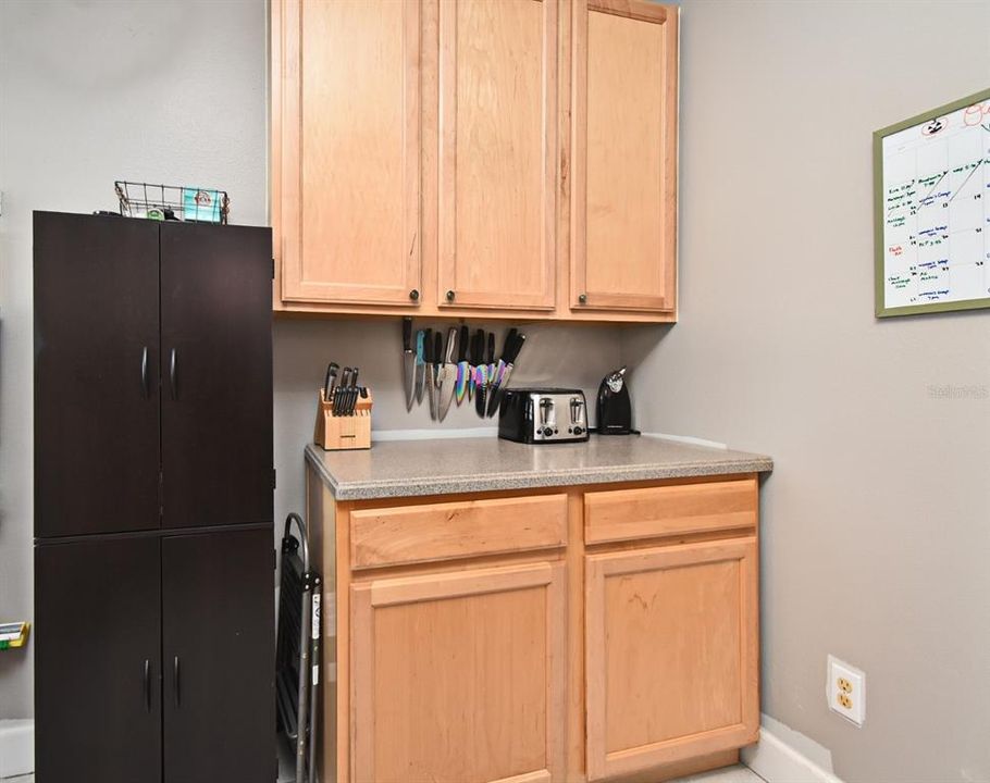 For Sale: $285,990 (3 beds, 2 baths, 1091 Square Feet)