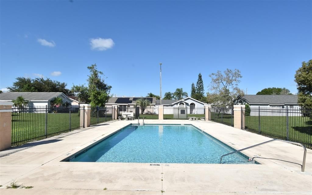 For Sale: $285,990 (3 beds, 2 baths, 1091 Square Feet)