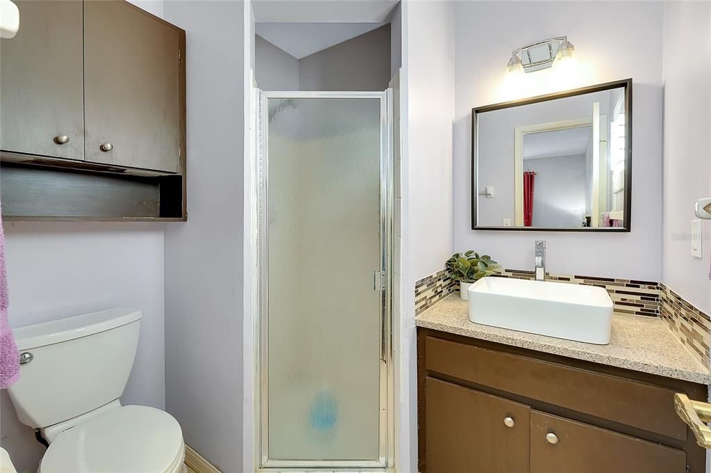 待售: $230,000 (2 贝兹, 2 浴室, 1095 平方英尺)