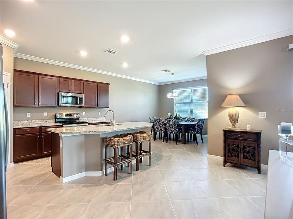 For Rent: $5,000 (2 beds, 2 baths, 1907 Square Feet)