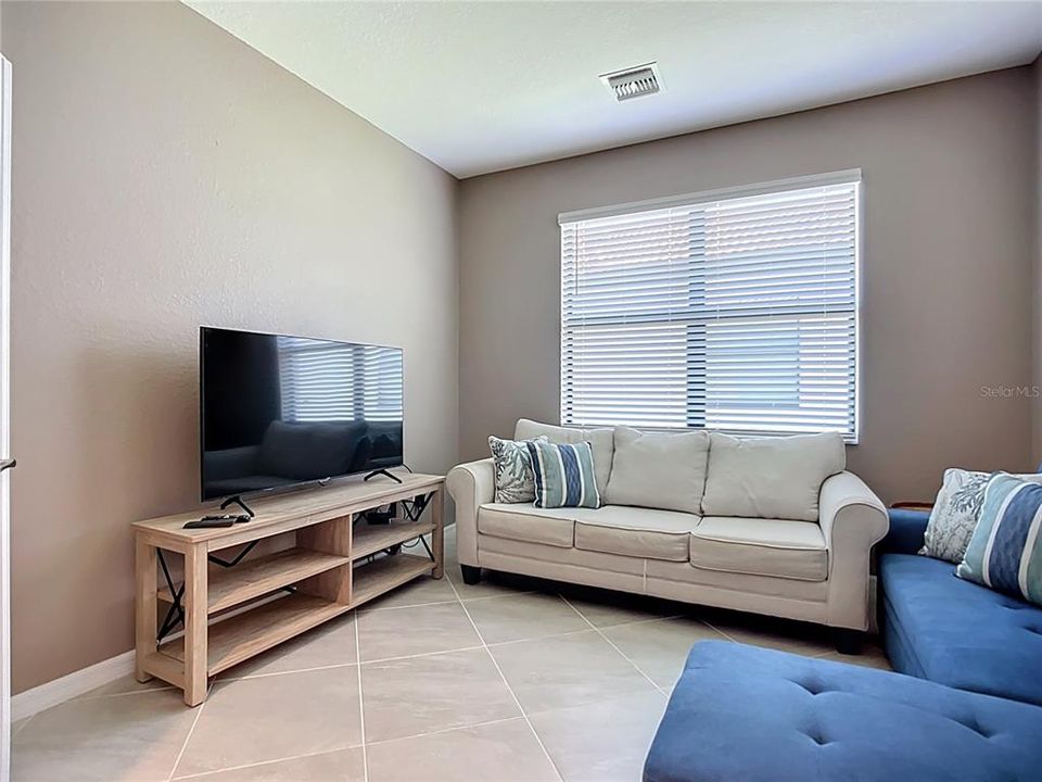 For Rent: $5,000 (2 beds, 2 baths, 1907 Square Feet)