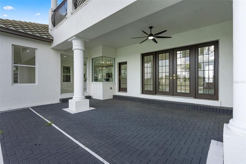 For Sale: $1,199,000 (5 beds, 4 baths, 4136 Square Feet)