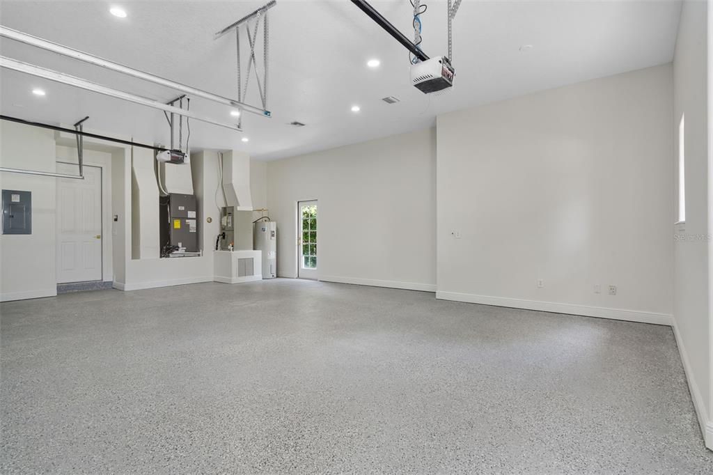 For Sale: $1,199,000 (5 beds, 4 baths, 4136 Square Feet)