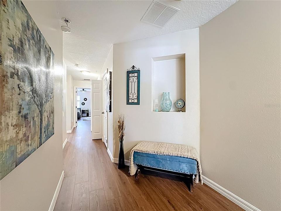 На продажу: $294,900 (3 спален, 2 ванн, 1806 Квадратных фут)