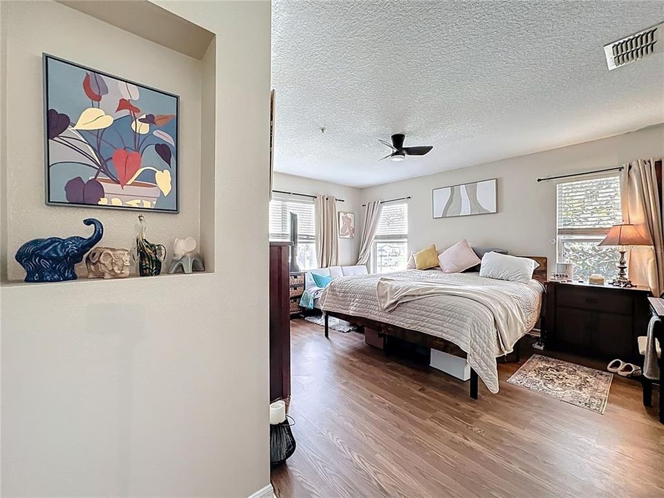 На продажу: $294,900 (3 спален, 2 ванн, 1806 Квадратных фут)