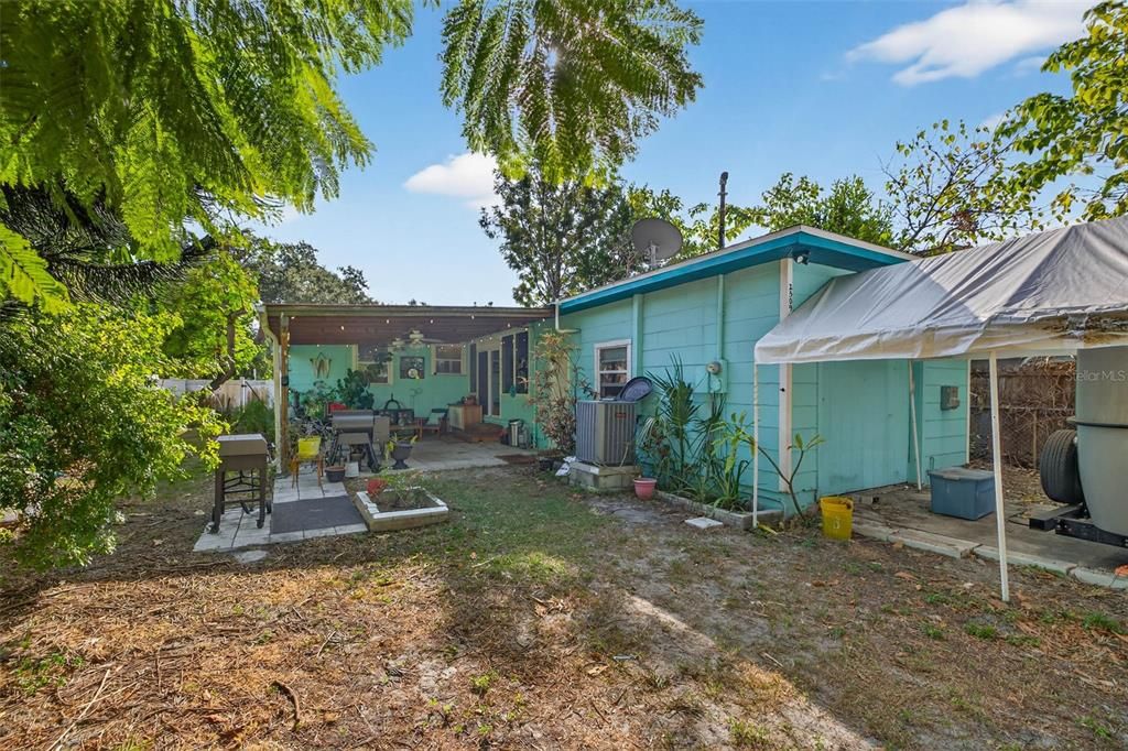 For Sale: $535,000 (3 beds, 1 baths, 1361 Square Feet)