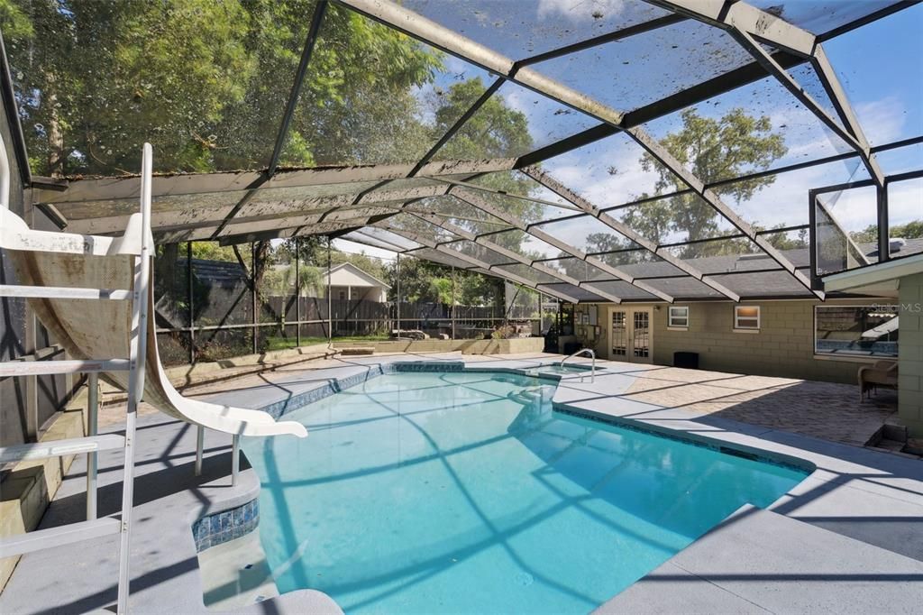 На продажу: $439,000 (3 спален, 2 ванн, 1956 Квадратных фут)