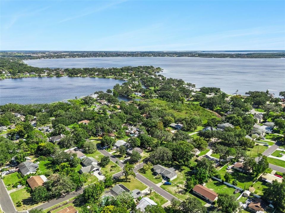 На продажу: $439,000 (3 спален, 2 ванн, 1956 Квадратных фут)