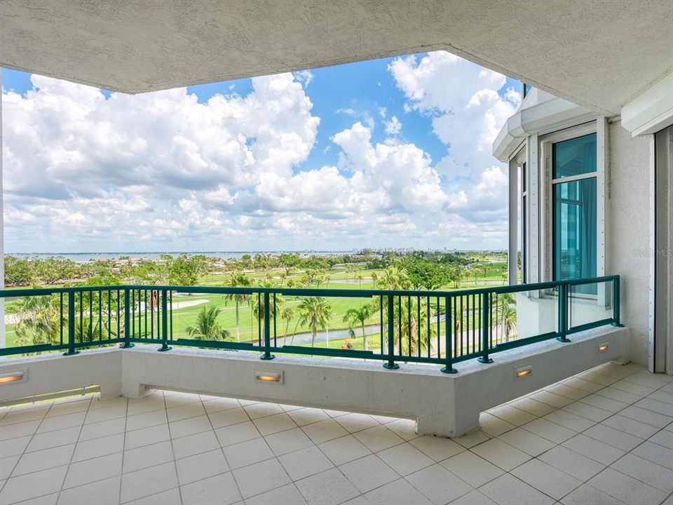 Active With Contract: $4,250,000 (3 beds, 3 baths, 3139 Square Feet)