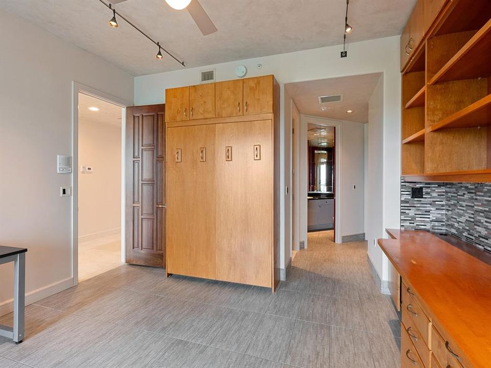 Active With Contract: $4,250,000 (3 beds, 3 baths, 3139 Square Feet)