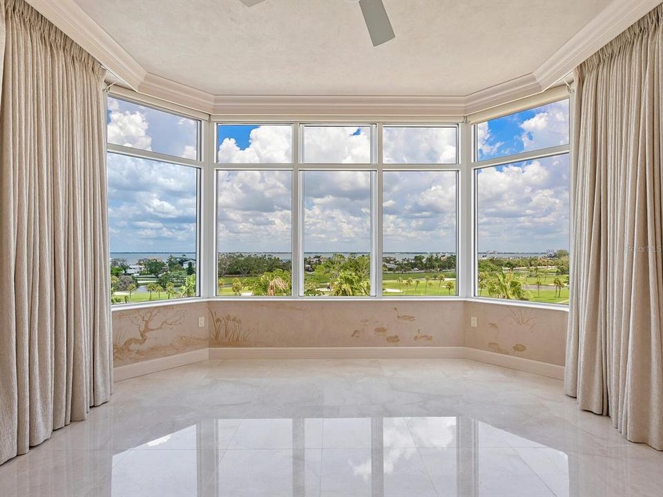 Active With Contract: $4,250,000 (3 beds, 3 baths, 3139 Square Feet)