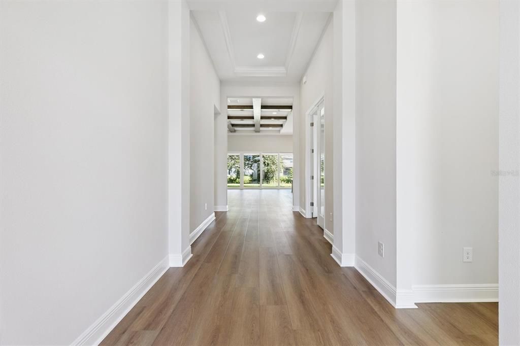 En Venta: $699,990 (3 camas, 3 baños, 2558 Pies cuadrados)