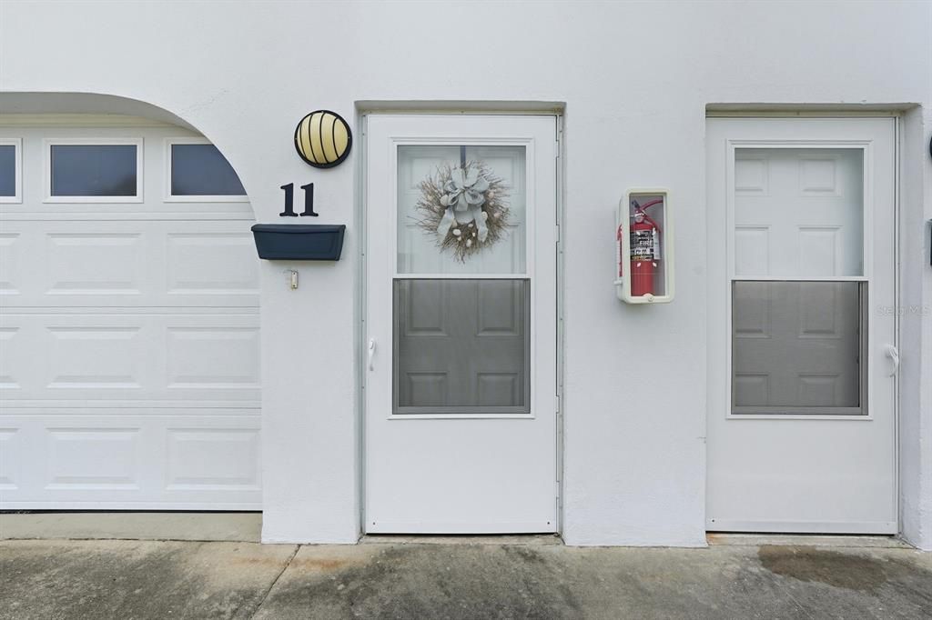 待售: $299,999 (2 贝兹, 2 浴室, 1216 平方英尺)