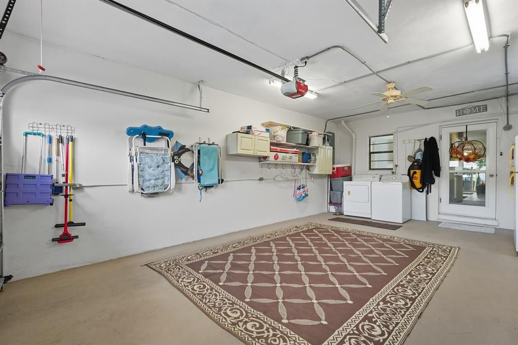 待售: $299,999 (2 贝兹, 2 浴室, 1216 平方英尺)