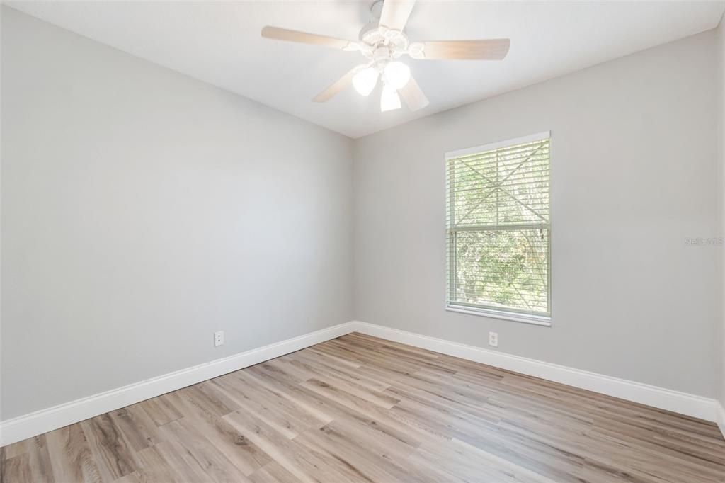 Activo con contrato: $299,900 (3 camas, 2 baños, 1408 Pies cuadrados)