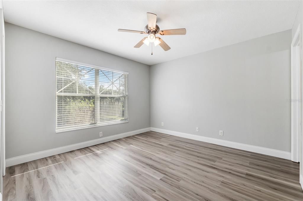 Activo con contrato: $299,900 (3 camas, 2 baños, 1408 Pies cuadrados)