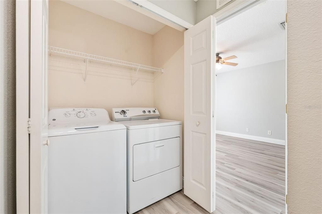 Activo con contrato: $299,900 (3 camas, 2 baños, 1408 Pies cuadrados)