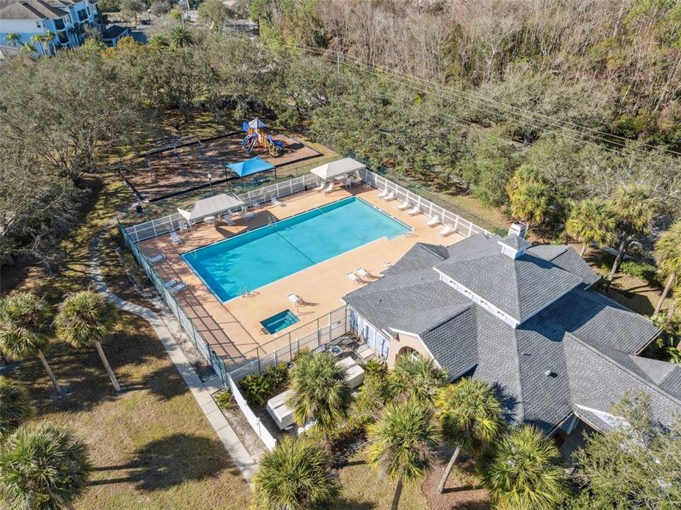 Activo con contrato: $299,900 (3 camas, 2 baños, 1408 Pies cuadrados)