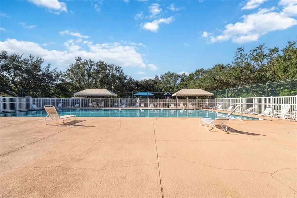 Activo con contrato: $299,900 (3 camas, 2 baños, 1408 Pies cuadrados)