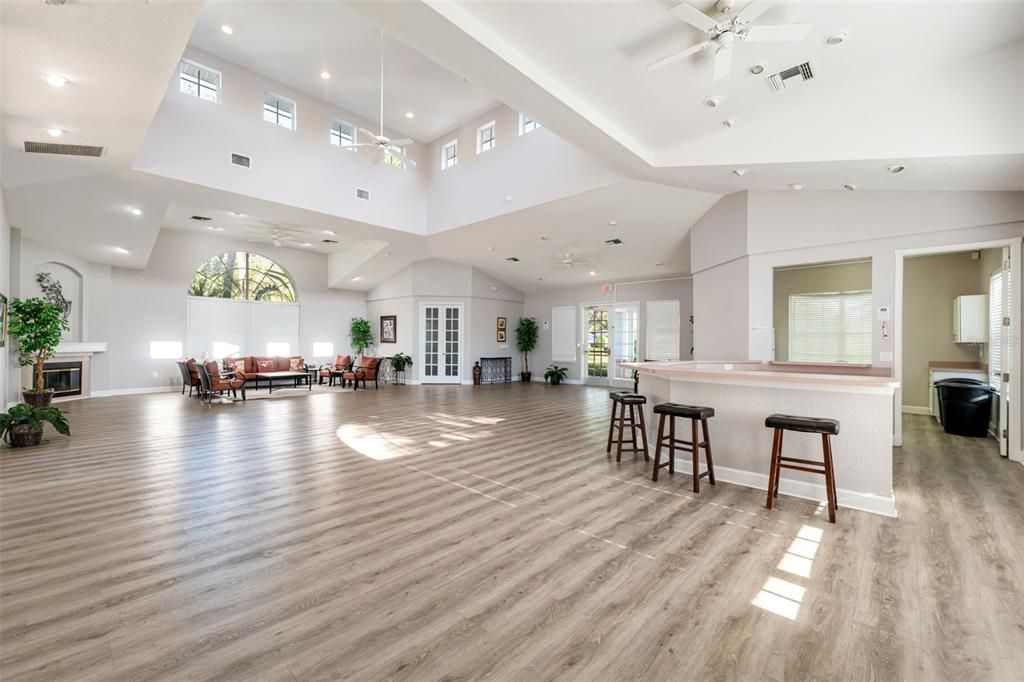 Activo con contrato: $299,900 (3 camas, 2 baños, 1408 Pies cuadrados)