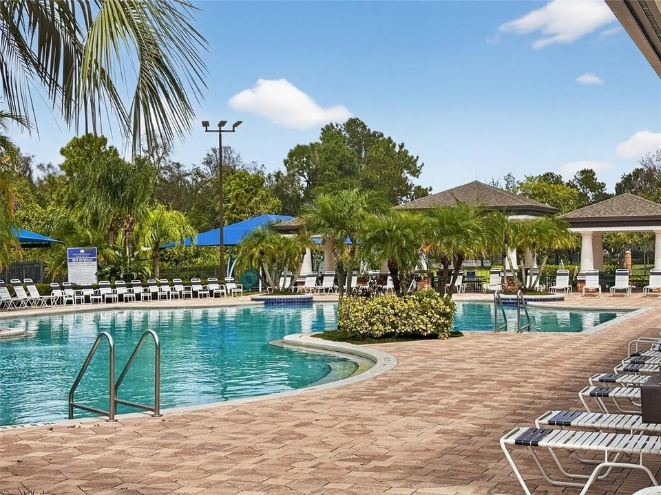 待售: $776,000 (5 贝兹, 3 浴室, 2965 平方英尺)