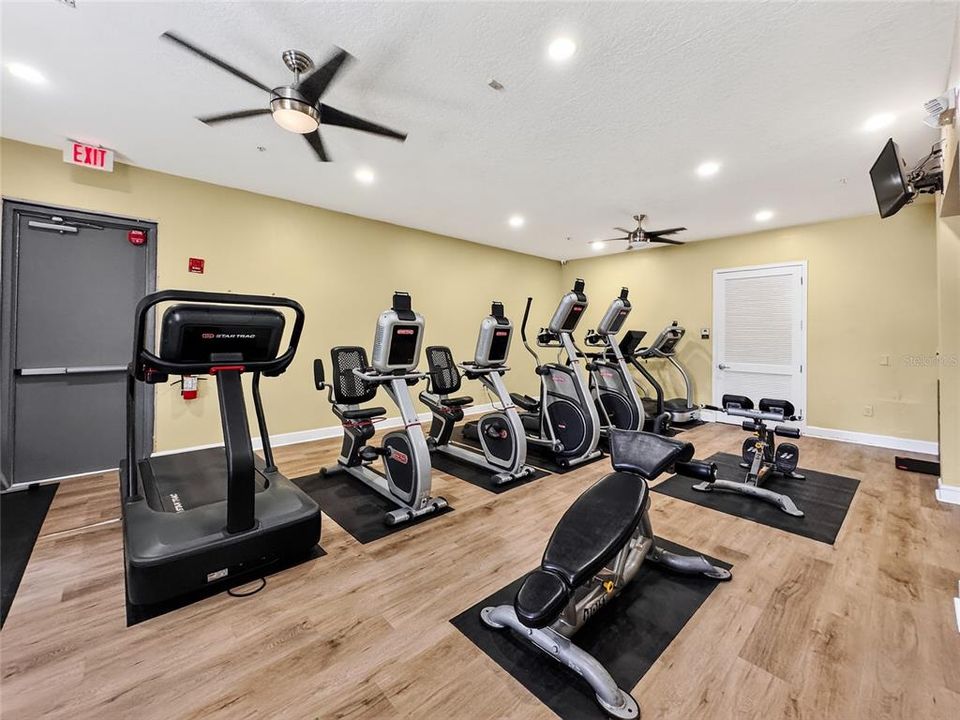 待售: $776,000 (5 贝兹, 3 浴室, 2965 平方英尺)