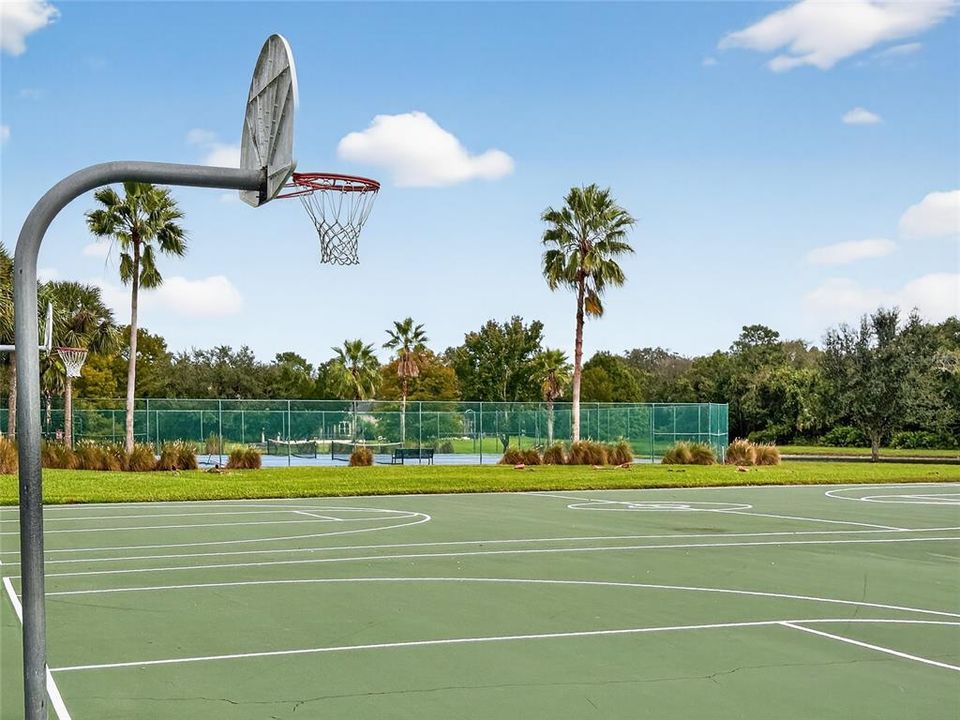 待售: $776,000 (5 贝兹, 3 浴室, 2965 平方英尺)