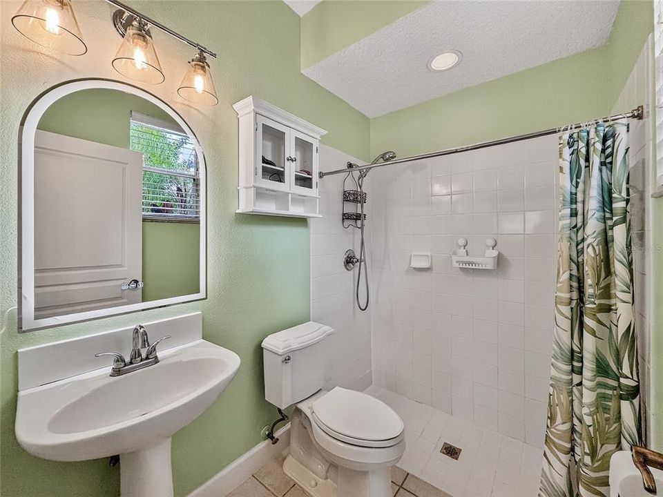 待售: $776,000 (5 贝兹, 3 浴室, 2965 平方英尺)