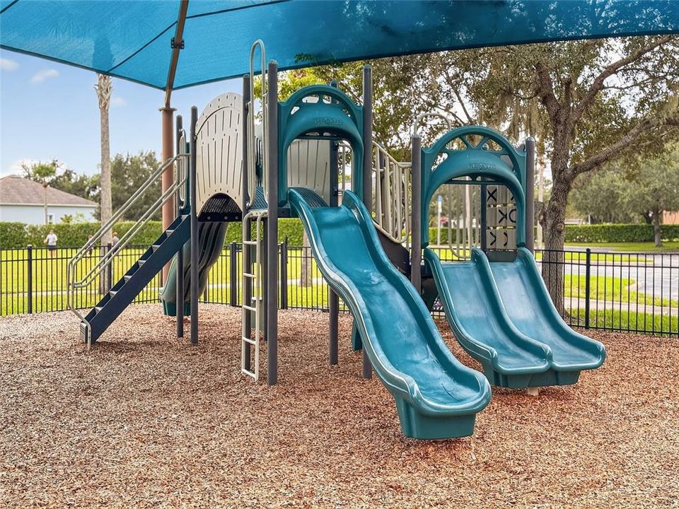 待售: $776,000 (5 贝兹, 3 浴室, 2965 平方英尺)