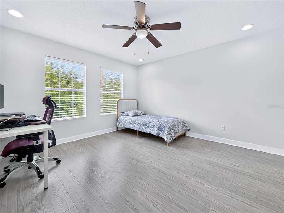 待售: $776,000 (5 贝兹, 3 浴室, 2965 平方英尺)