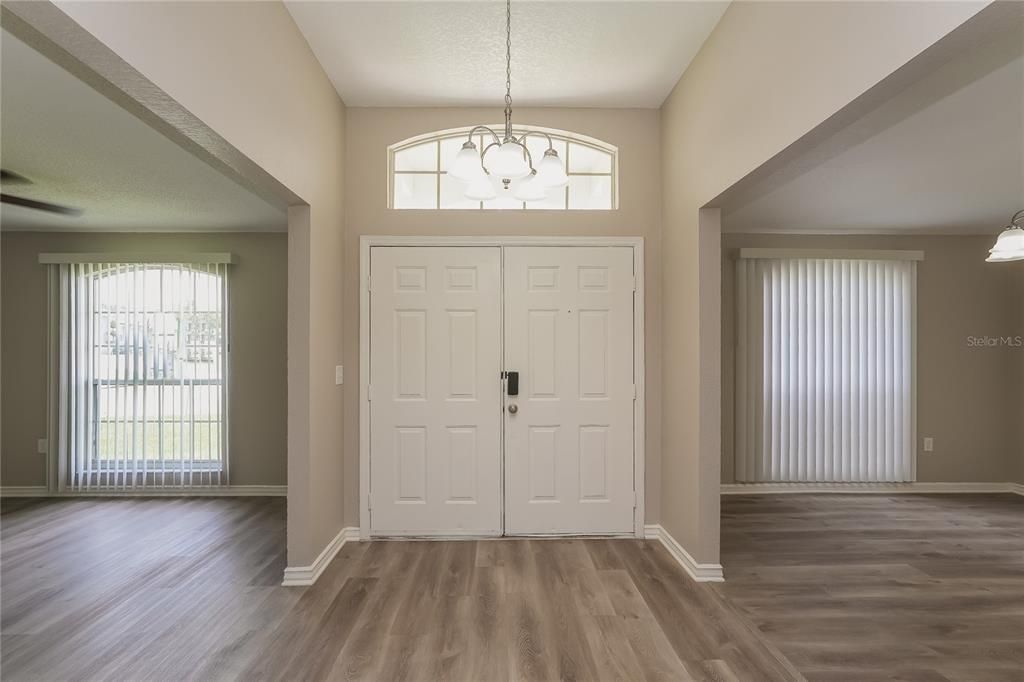 For Rent: $2,250 (4 beds, 2 baths, 1859 Square Feet)