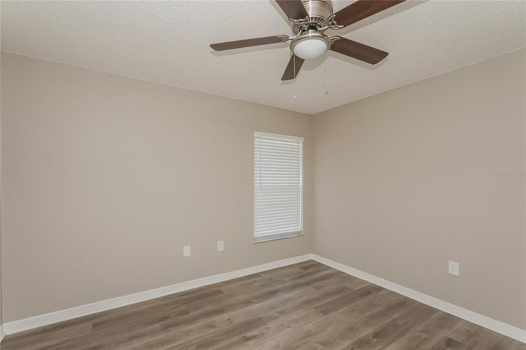 For Rent: $2,250 (4 beds, 2 baths, 1859 Square Feet)