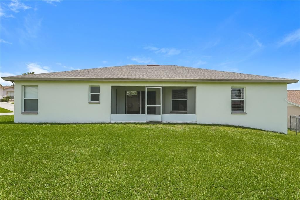 For Rent: $2,250 (4 beds, 2 baths, 1859 Square Feet)