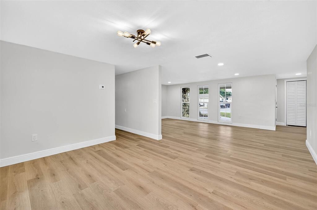 Activo con contrato: $254,900 (2 camas, 2 baños, 1290 Pies cuadrados)